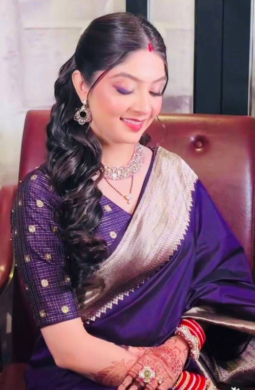 Soft silk  saree with Pure Jari Border and Rich pallu